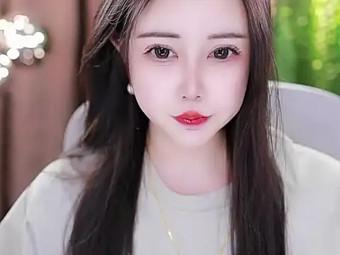 Qiaoqiao  online show from 02-16-25, 02:10