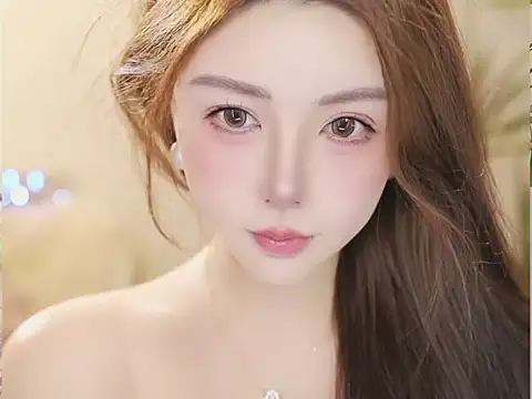 Qiaoqiao  online show from 05-25-26, 04:02