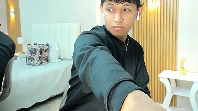 axel ps online show from 10-15-25, 03:39