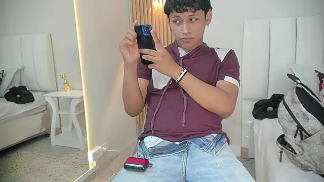 axel ps online show from 10-23-25, 04:12