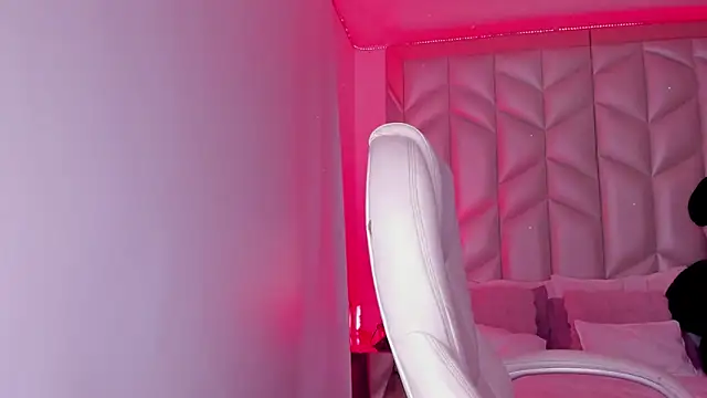 AlhanaRose online show from 01-07-25, 11:35