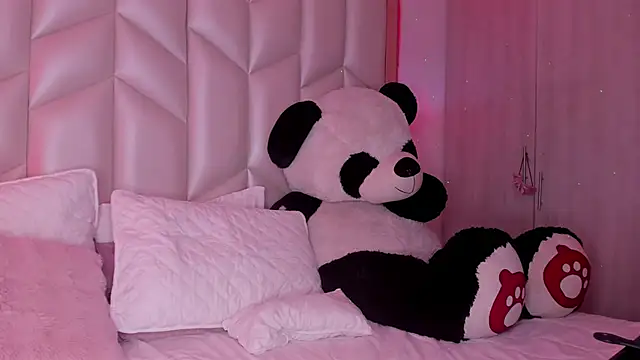 AlhanaRose online show from 02-25-25, 02:25