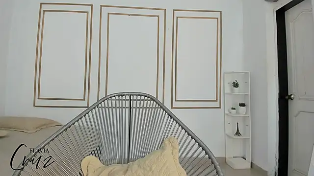 Snapshot of flavia_cruz chatting on 09-18-25, 07:27 flavia cruz online show from 09-18-25, 07:27