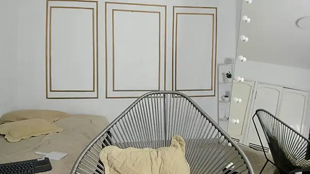 Snapshot of flavia_cruz chatting on 09-20-25, 07:26 flavia cruz online show from 09-20-25, 07:26