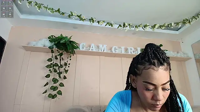 Snapshot of flavia_cruz chatting on 09-30-25, 07:30 flavia cruz online show from 09-30-25, 07:30