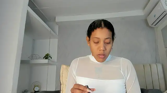 Snapshot of flavia_cruz chatting on 05-09-26, 12:10 flavia cruz online show from 05-09-26, 12:10