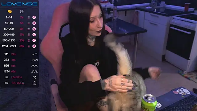 yngmilf online show from 11-28-25, 08:55