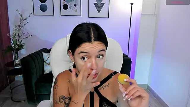 zoee jackson online show from 01-17-25, 09:50