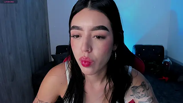Snapshot of zoee_jackson chatting on 04-30-26, 10:58 zoee jackson online show from 04-30-26, 10:58