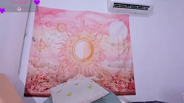 Snapshot of LilitRobins chatting on 11-11-25, 09:26 LilitRobins online show from 11-11-25, 09:26