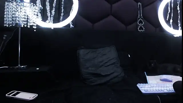 TyphoidMary online show from 09-13-25, 03:28