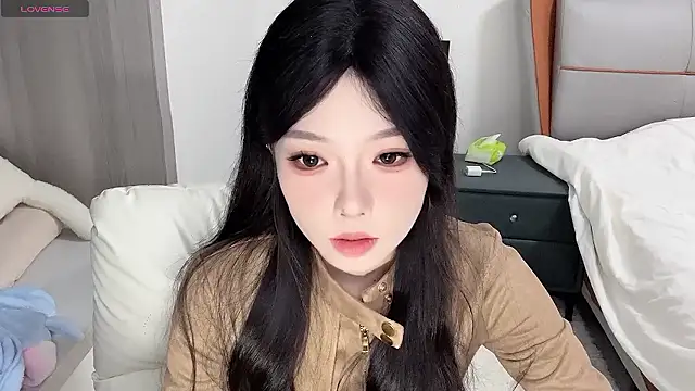 Q-ing online show from 12-01-24, 10:32