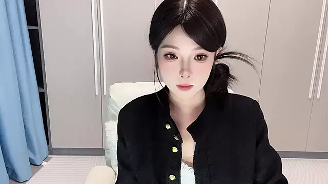 Q-ing online show from 10-13-25, 01:11