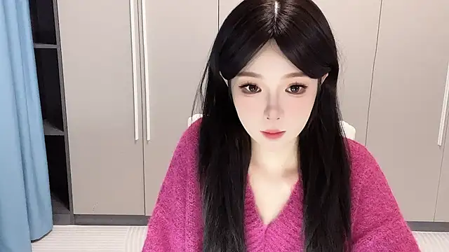 Q-ing online show from 10-14-25, 01:01