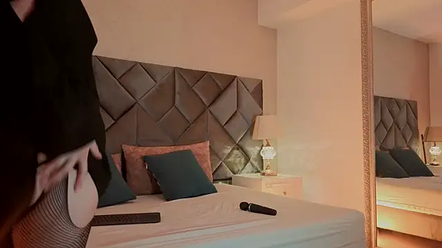 Luisa0110 online show from 04-03-26, 04:27