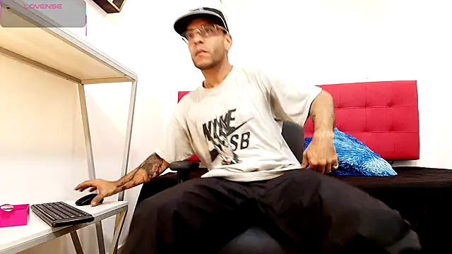 Andrey u92 online show from 10-24-25, 03:14