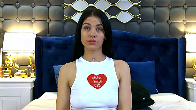 Snapshot of LeyaCass chatting on 02-20-25, 09:00 LeyaCass online show from 02-20-25, 09:00