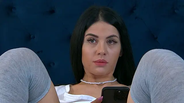 LeyaCass online show from 02-03-26, 06:40