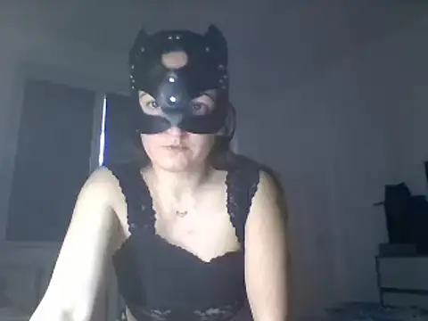 Snapshot of MaxWellas6 chatting on 12-18-25, 01:39 MaxWellas6 online show from 12-18-25, 01:39