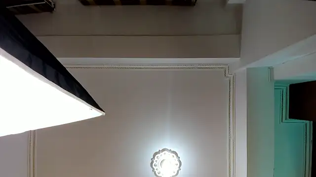 SabrinaWarrenn online show from 02-05-25, 11:44