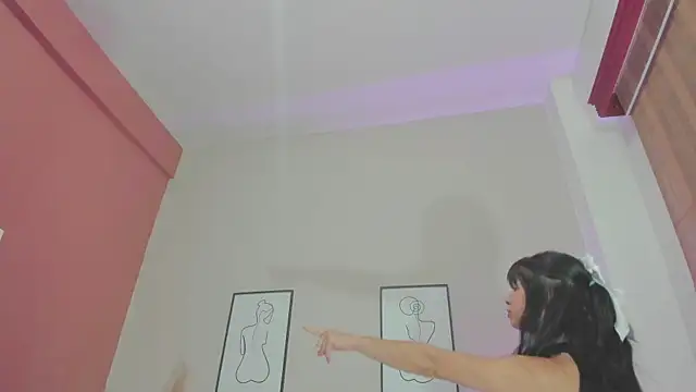 SabrinaWarrenn online show from 10-03-25, 12:18