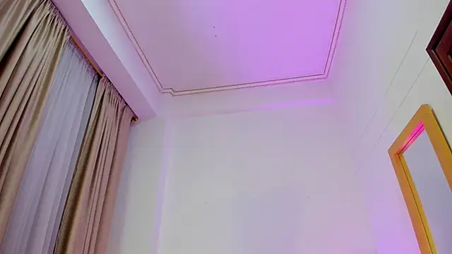 SabrinaWarrenn online show from 10-18-25, 12:13