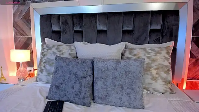 TaniaSmith1 online show from 02-19-25, 07:38