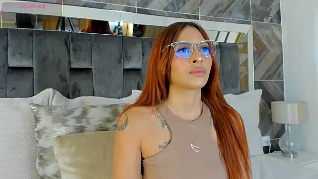 TaniaSmith1 online show from 10-13-25, 11:05