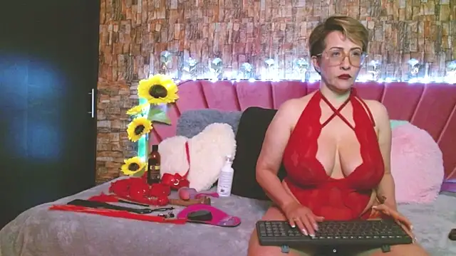 Snapshot of Isabelle_Lov18 chatting on 12-21-24, 03:36 Isabelle Lov18 online show from 12-21-24, 03:36