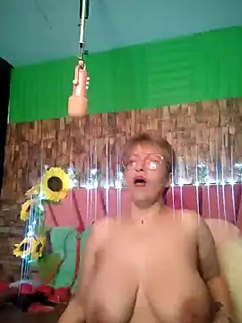 Snapshot of Isabelle_Lov18 chatting on 01-03-25, 08:00 Isabelle Lov18 online show from 01-03-25, 08:00