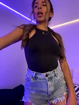 AmmyCollinsW online show from 09-19-25, 08:42