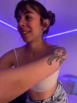 AmmyCollinsW online show from 01-14-26, 10:47