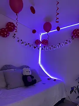 AmmyCollinsW online show from 02-15-26, 06:59