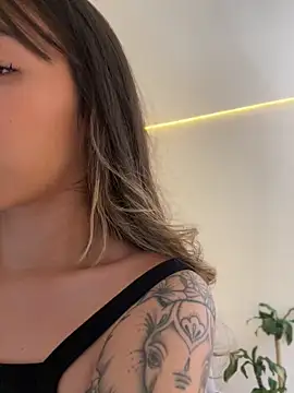 AmmyCollinsW online show from 03-19-26, 08:13