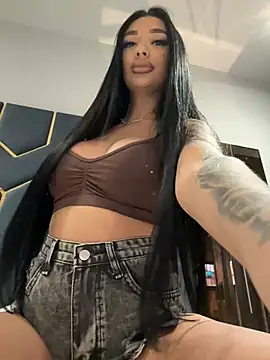 Snapshot of amirahylerr chatting on 12-15-24, 08:04 amirahylerr online show from 12-15-24, 08:04