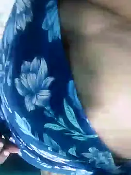 Snapshot of Bustyslave48 chatting on 12-08-24, 09:52 Bustyslave48 online show from 12-08-24, 09:52