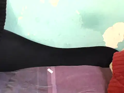 Snapshot of Bustyslave48 chatting on 12-20-24, 04:25 Bustyslave48 online show from 12-20-24, 04:25