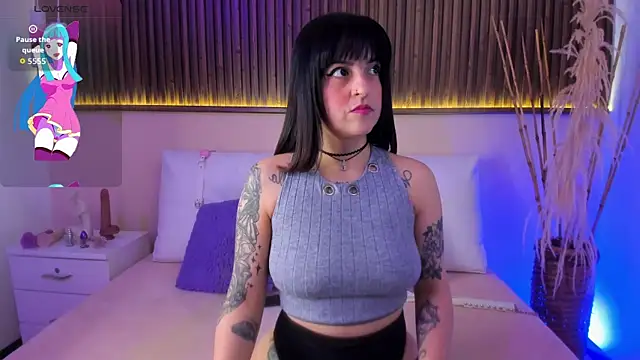 Liz grey  online show from 02-06-26, 08:45