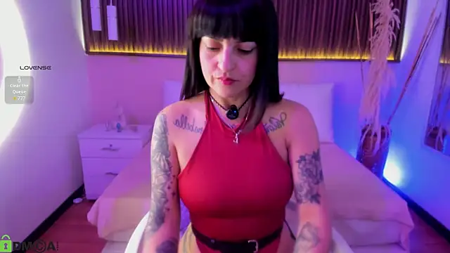 Liz grey  online show from 06-12-26, 03:16