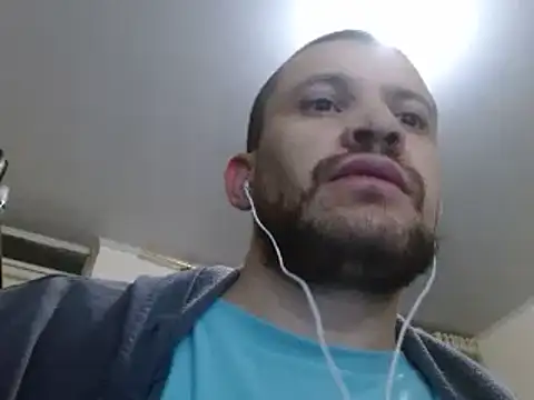 Snapshot of camiloking1720 chatting on 01-15-25, 12:09 camiloking1720 online show from 01-15-25, 12:09