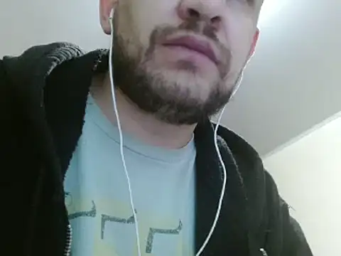 Snapshot of camiloking1720 chatting on 01-26-25, 12:26 camiloking1720 online show from 01-26-25, 12:26