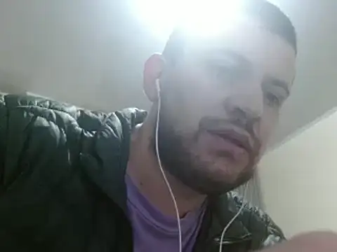 Snapshot of camiloking1720 chatting on 01-30-25, 11:44 camiloking1720 online show from 01-30-25, 11:44