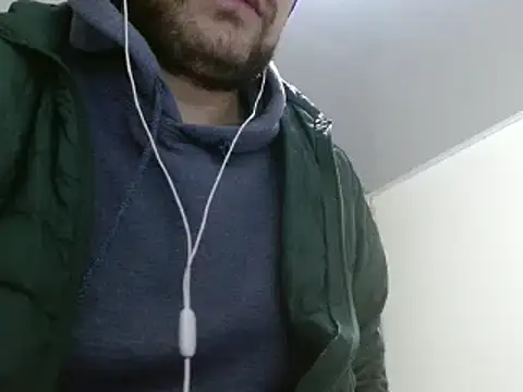 Snapshot of camiloking1720 chatting on 02-01-25, 06:32 camiloking1720 online show from 02-01-25, 06:32