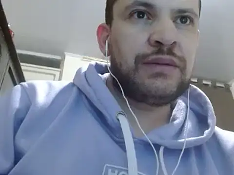 Snapshot of camiloking1720 chatting on 02-03-25, 04:46 camiloking1720 online show from 02-03-25, 04:46