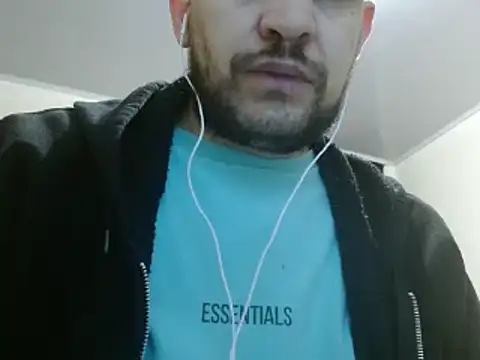 Snapshot of camiloking1720 chatting on 02-10-25, 07:26 camiloking1720 online show from 02-10-25, 07:26