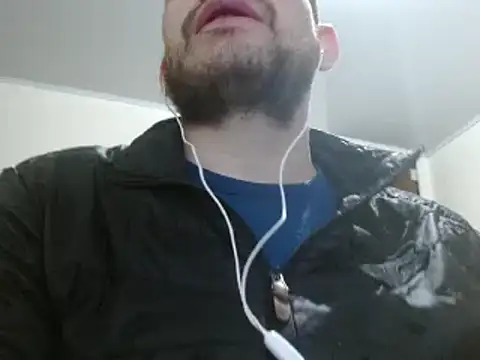 Snapshot of camiloking1720 chatting on 02-12-25, 10:03 camiloking1720 online show from 02-12-25, 10:03