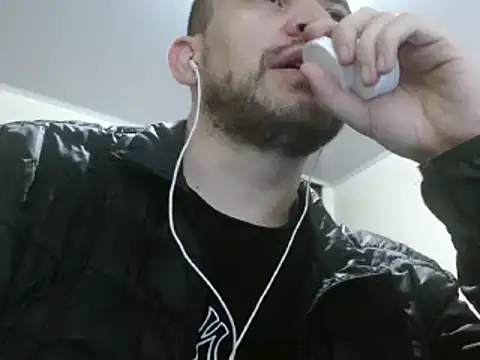 Snapshot of camiloking1720 chatting on 02-17-25, 08:58 camiloking1720 online show from 02-17-25, 08:58