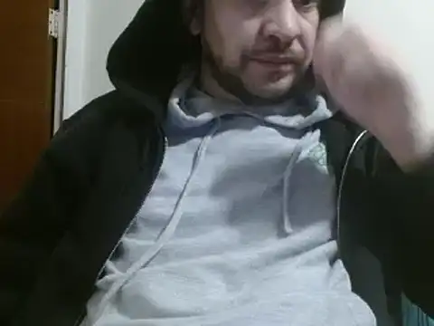 Snapshot of camiloking1720 chatting on 02-19-25, 09:50 camiloking1720 online show from 02-19-25, 09:50