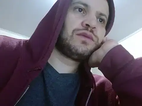 Snapshot of camiloking1720 chatting on 02-26-25, 01:43 camiloking1720 online show from 02-26-25, 01:43