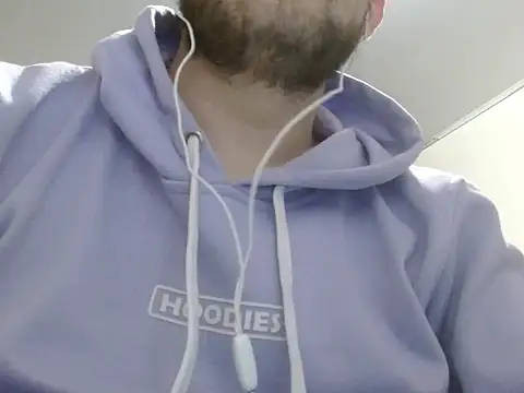 Snapshot of camiloking1720 chatting on 09-09-25, 03:22 camiloking1720 online show from 09-09-25, 03:22